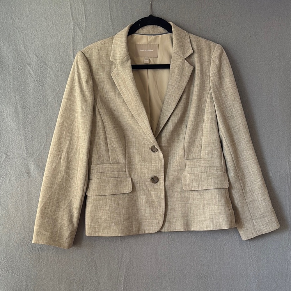 Banana Republic Women's Beige/Brown Blazer Size 12P